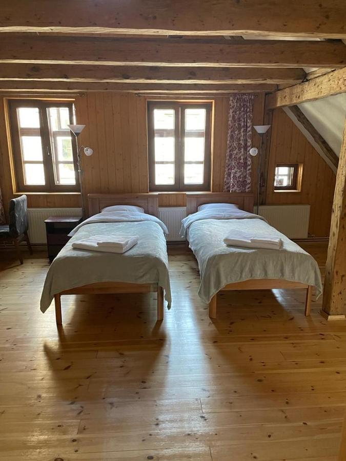 Kapteinis Liepāja Esterno foto